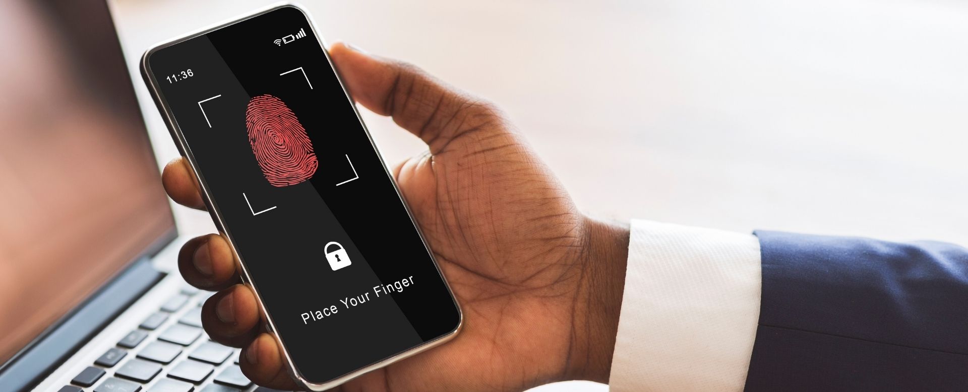 Mobile screen lock with fingerprinting unlocking